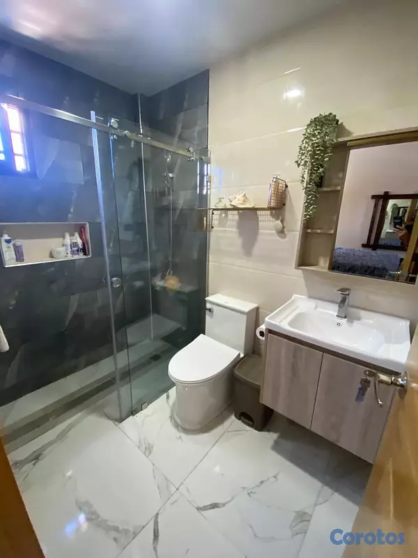 casas - Casa en Colinas del oeste, av. Prolongación 27 de  10