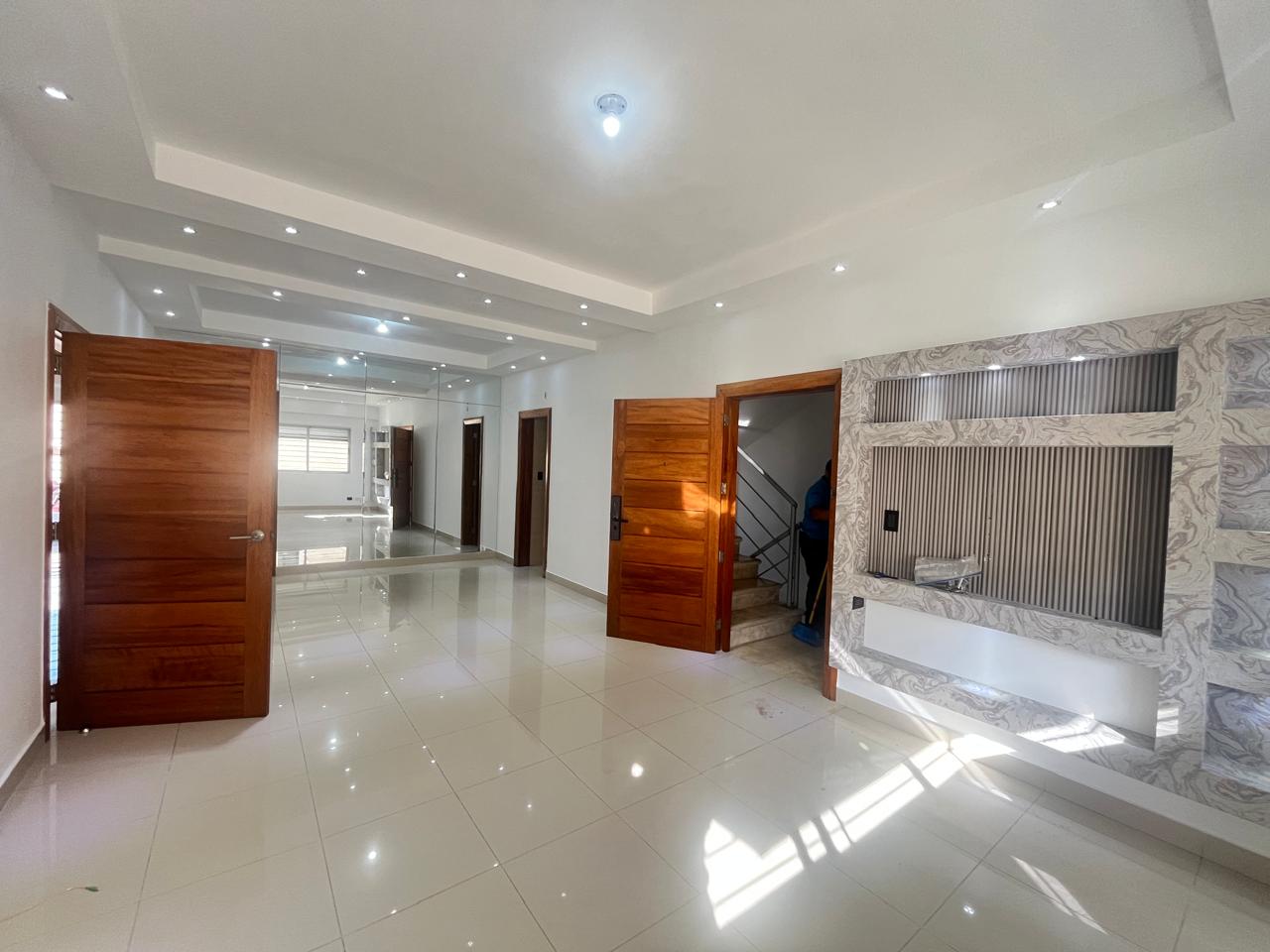 apartamentos - Alquiler de Apartamento en ensanche Paraíso vacio 1