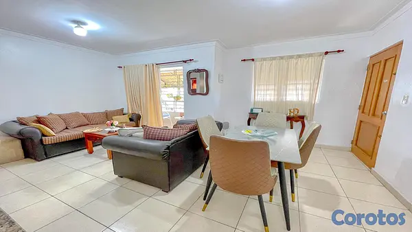 apartamentos - 4to piso con terraza privada próximo a Av. Monumental 4