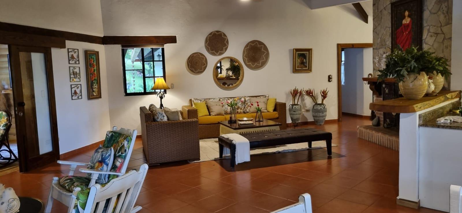 casas vacacionales y villas - Villa en Venta en Jarabacoa, Tu Refugio de Montaña 5