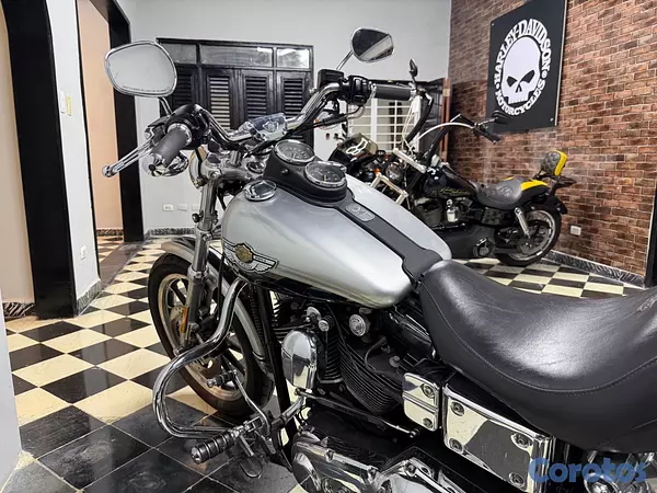 motores y pasolas - Harley Davidson Dyna 100 aniversario  4