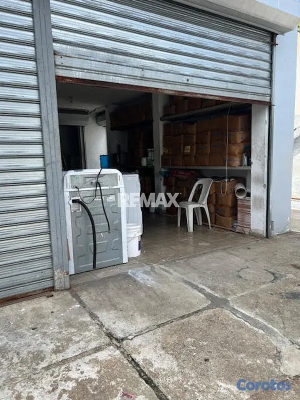 oficinas y locales comerciales - Local comercial de 700mt2 en alquiler en Altos de  6
