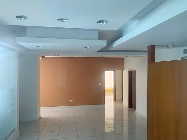 oficinas y locales comerciales - Local corporativo y comercial  3