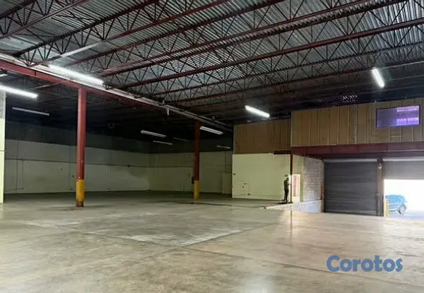 oficinas y locales comerciales - Alquilo Nave 1,000 mts  en los Alcarrizos 6