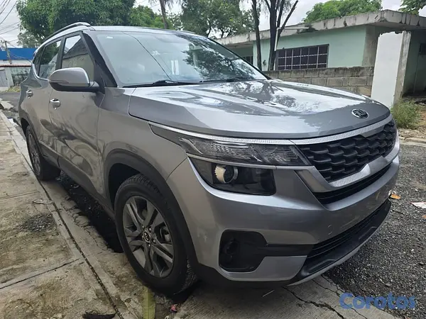jeepetas y camionetas - Kia Seltos 2021 6