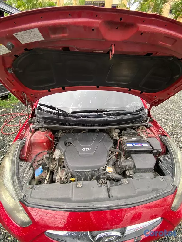 carros - Hyundai Accent 2012 12