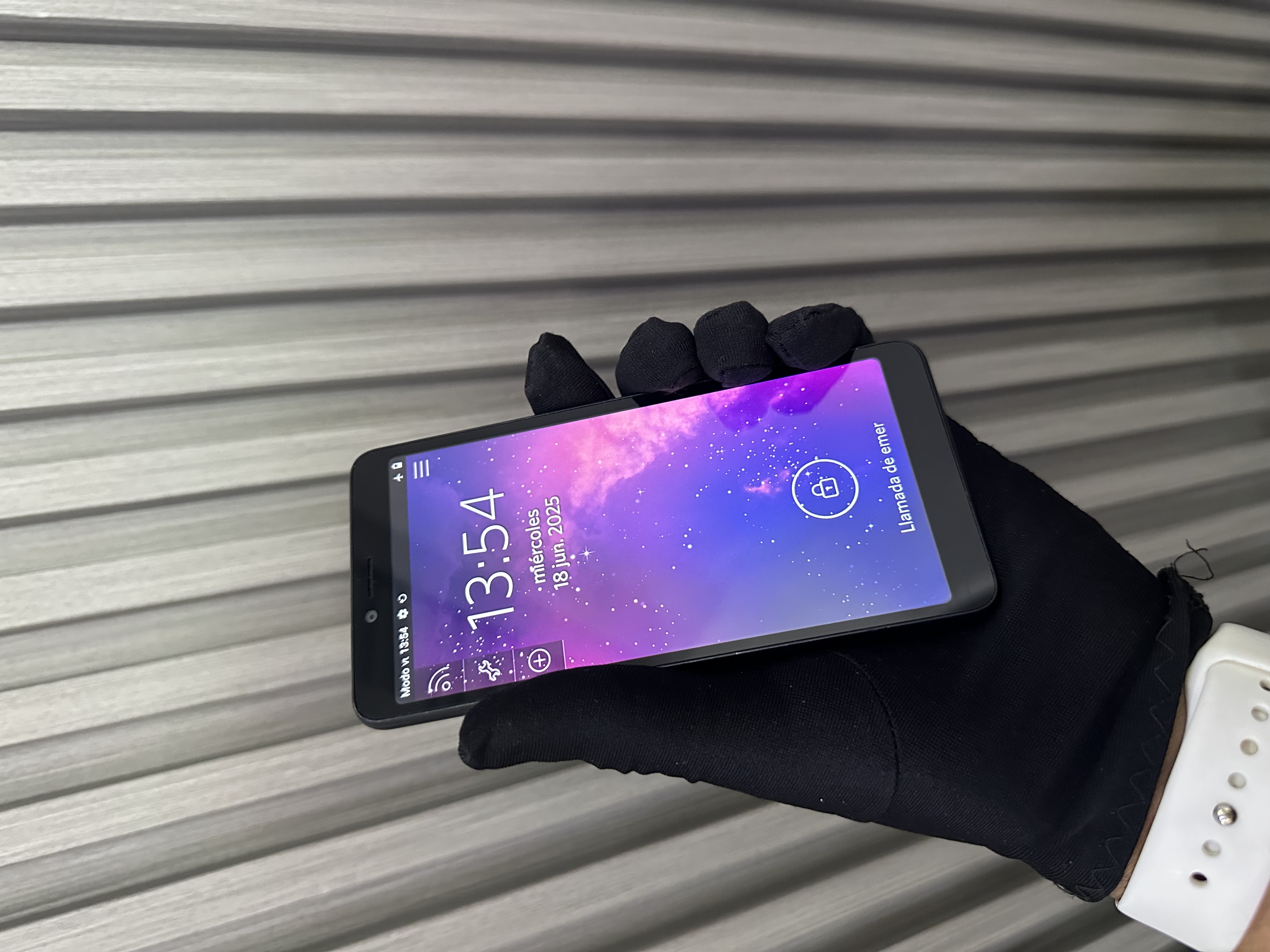 celulares y tabletas - están bloqueado de red para usar con wifi  3