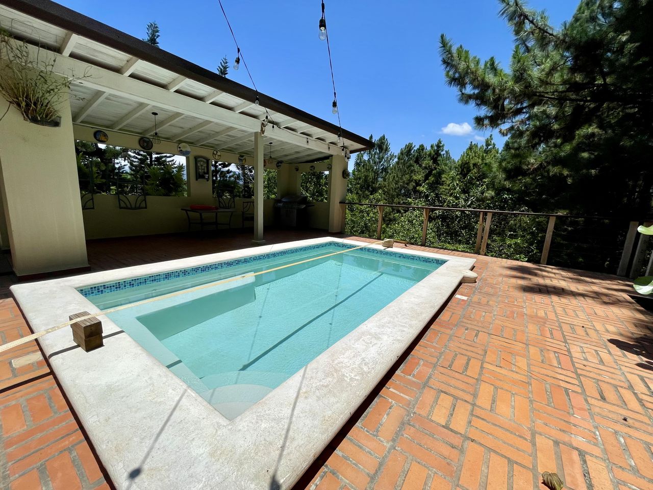 casas vacacionales y villas - Amplia villa con hermoso terreno en Jarabacoa. 0