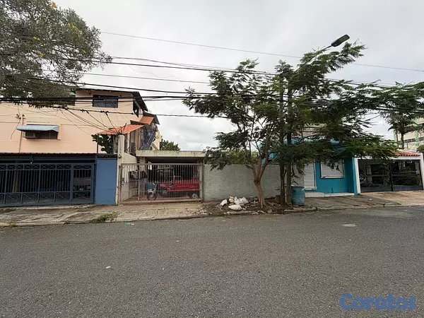 solares y terrenos - CASA / SOLAR EN VENTA – LA FERIA, D.N. 5