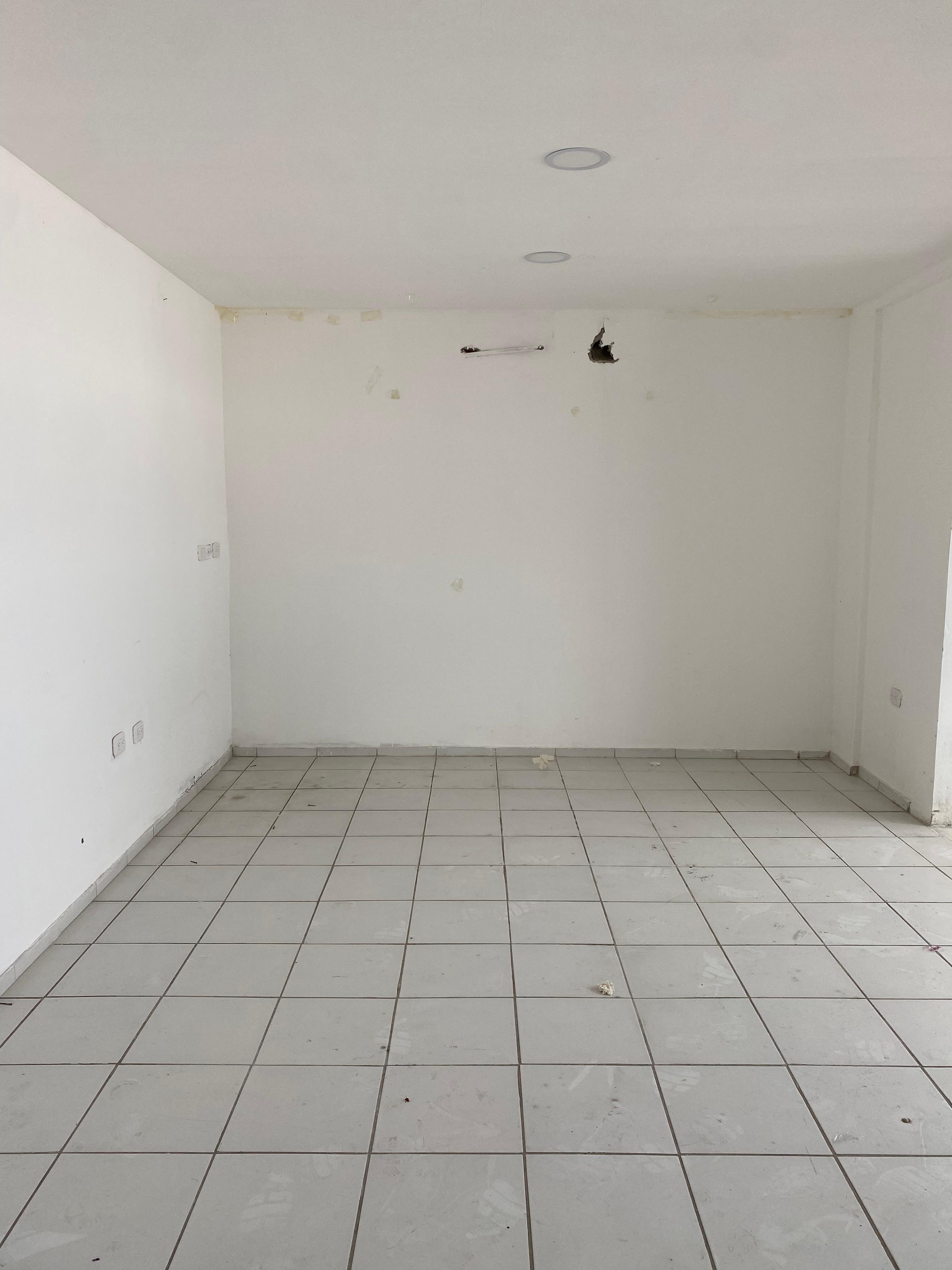 oficinas y locales comerciales - Local Comercial 3er Nivel en Plaza Centrica  0