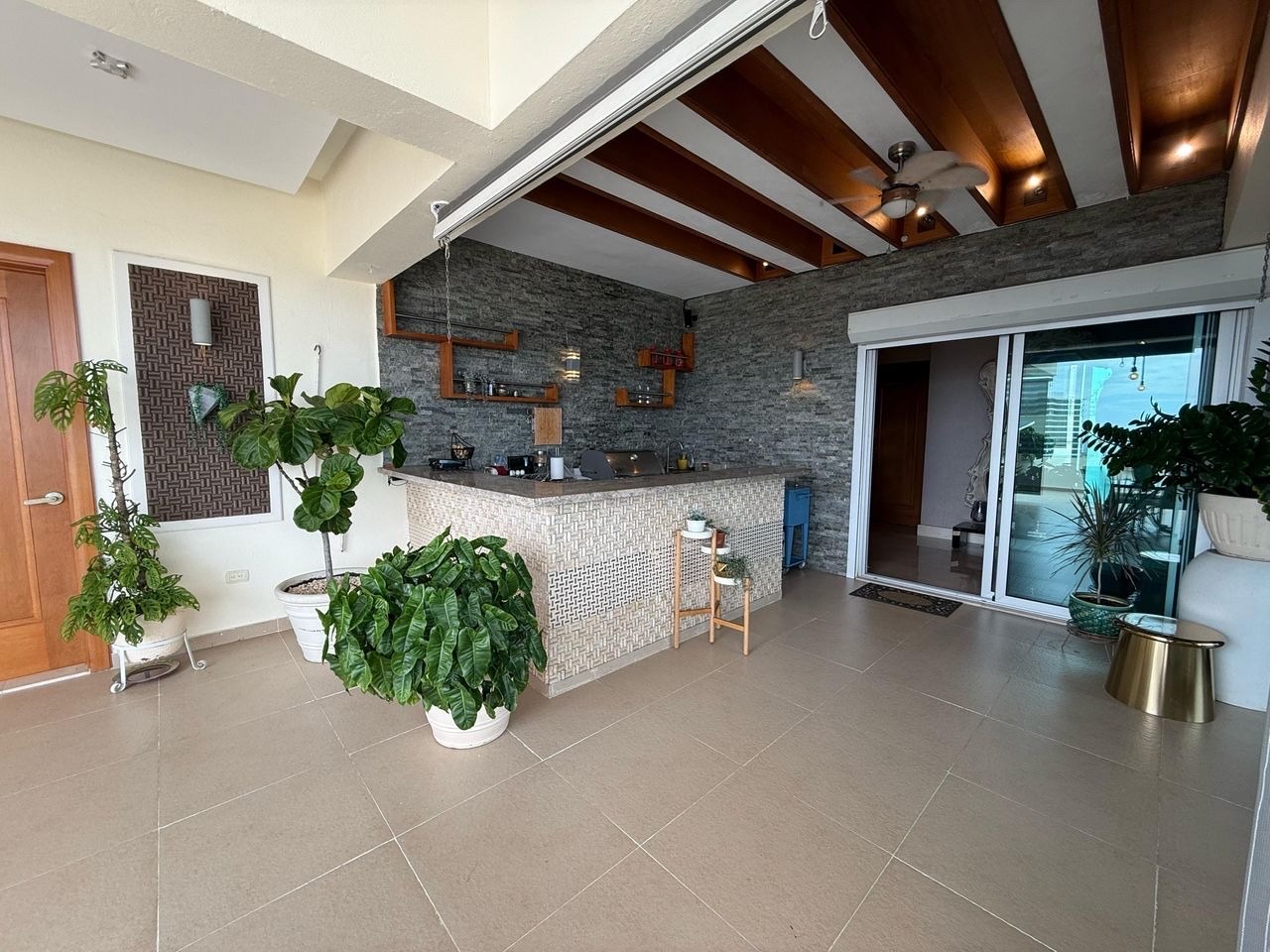 penthouses - PENTHOUSE EN VENTA SECTOR NACO DE 4 HABITACIONES 4 PARQUEOS JACUZZI, TERRAZA 7