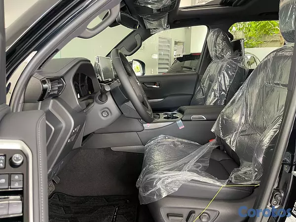 jeepetas y camionetas - Toyota Land Cruiser VXR 2026 6