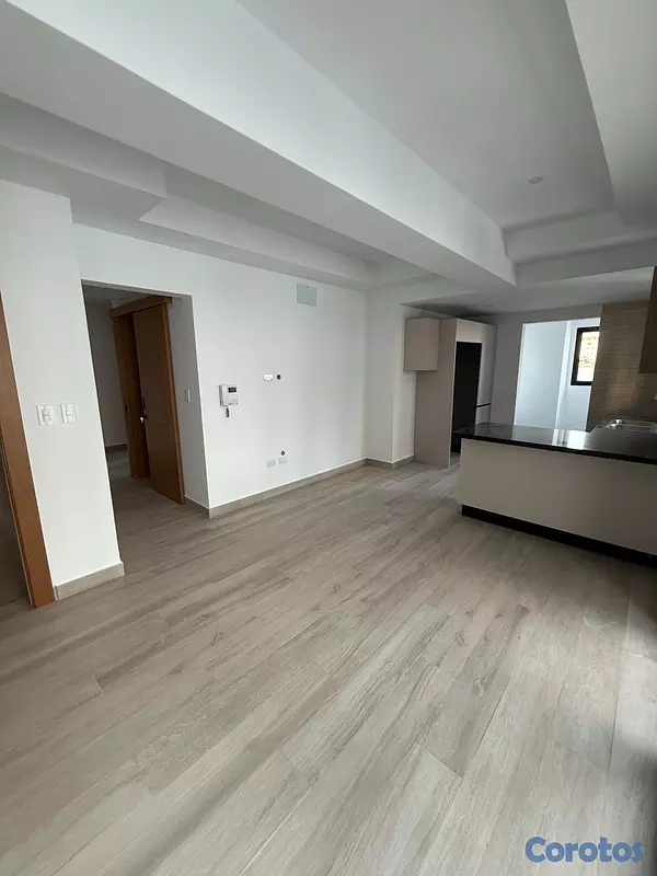 apartamentos - Urb. Real, Piso alto con Terraza, excelente iluminación y amenidades completas 4