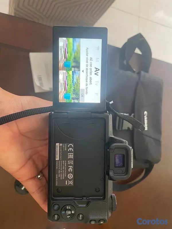 camaras y audio - La cámara Canon EOS M50 original del  2018.  3