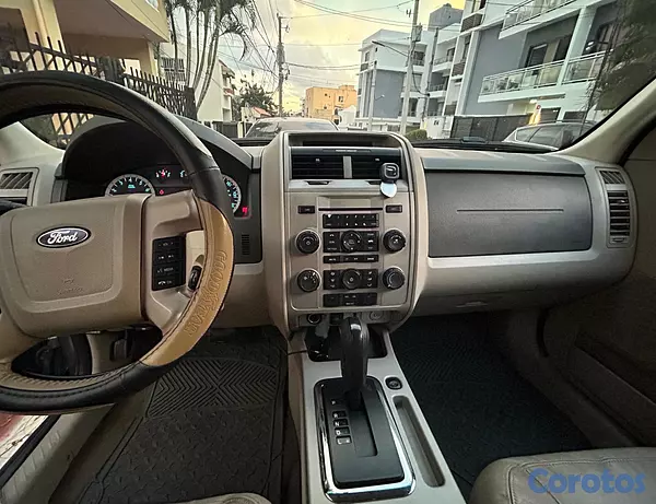 jeepetas y camionetas - FORD ESCAPE 2012 6