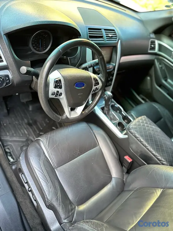 jeepetas y camionetas - FORD EXPLORER XLT 2015 5