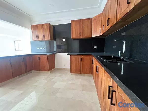 apartamentos - vedo renacimiento amplio tres habitaciones con baño dos parqueos lineales balcón 13