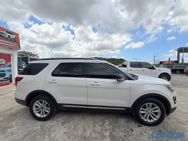 jeepetas y camionetas - Ford Explorer XLT 2017 ecoboost  5
