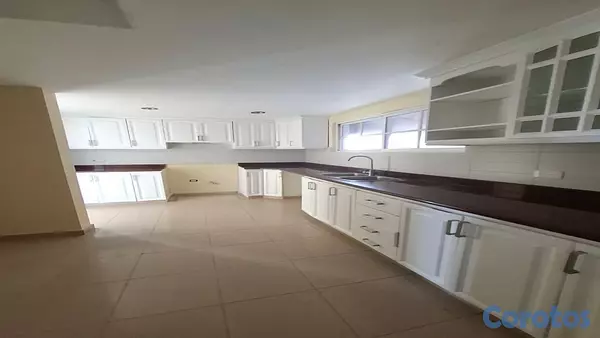 apartamentos - Alquiler apartamento 270M2 - Sector Renacimiento, D.N. 4