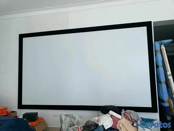 tv - pantalla de proyector    120 " pulgadas.  Grande.       2