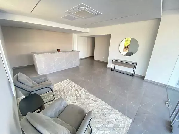 apartamentos - Apartamento en Alquiler Amueblado Evaristo Morales 2