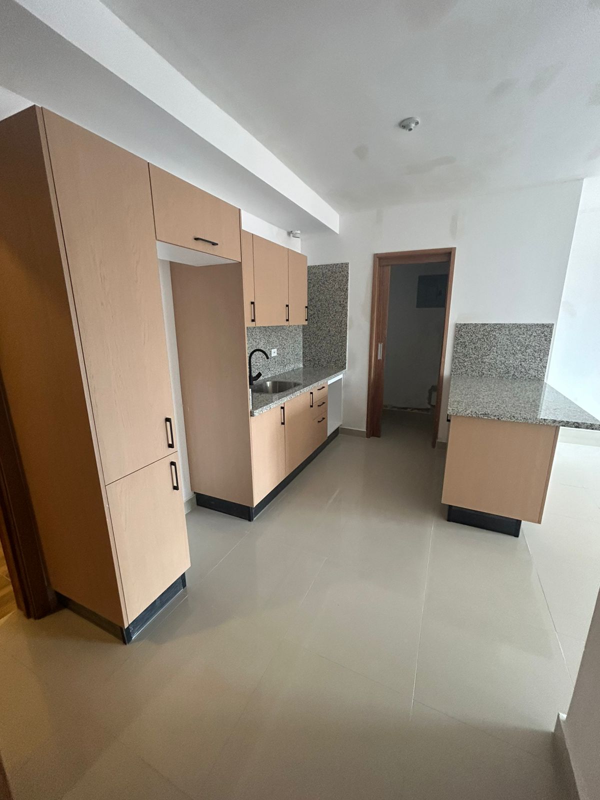 apartamentos - ALQUILO APART. A ESTRENAR EN ARROYO HONDO  0