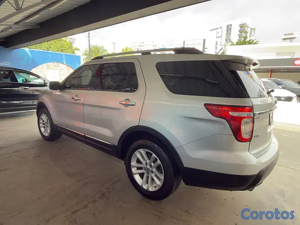 jeepetas y camionetas - Ford Explorer XLT 2011  4
