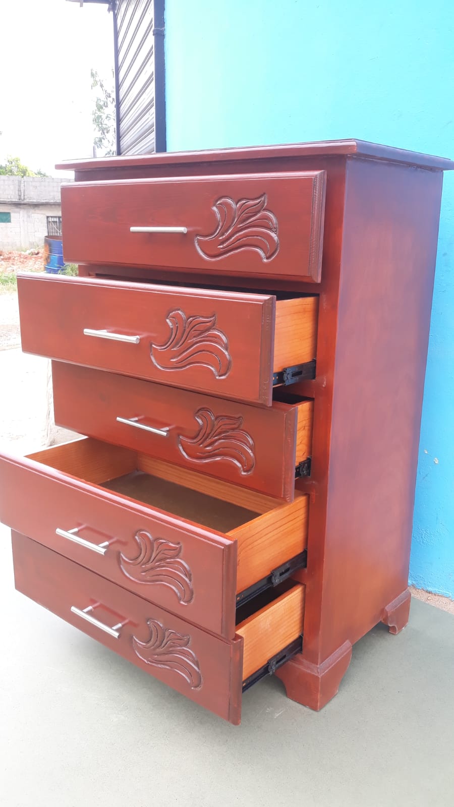 muebles y colchones - Biuro de cinco gavetas  1