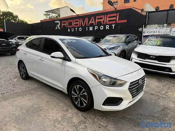 carros - HYUNDAI ACCENT SE 2019 1