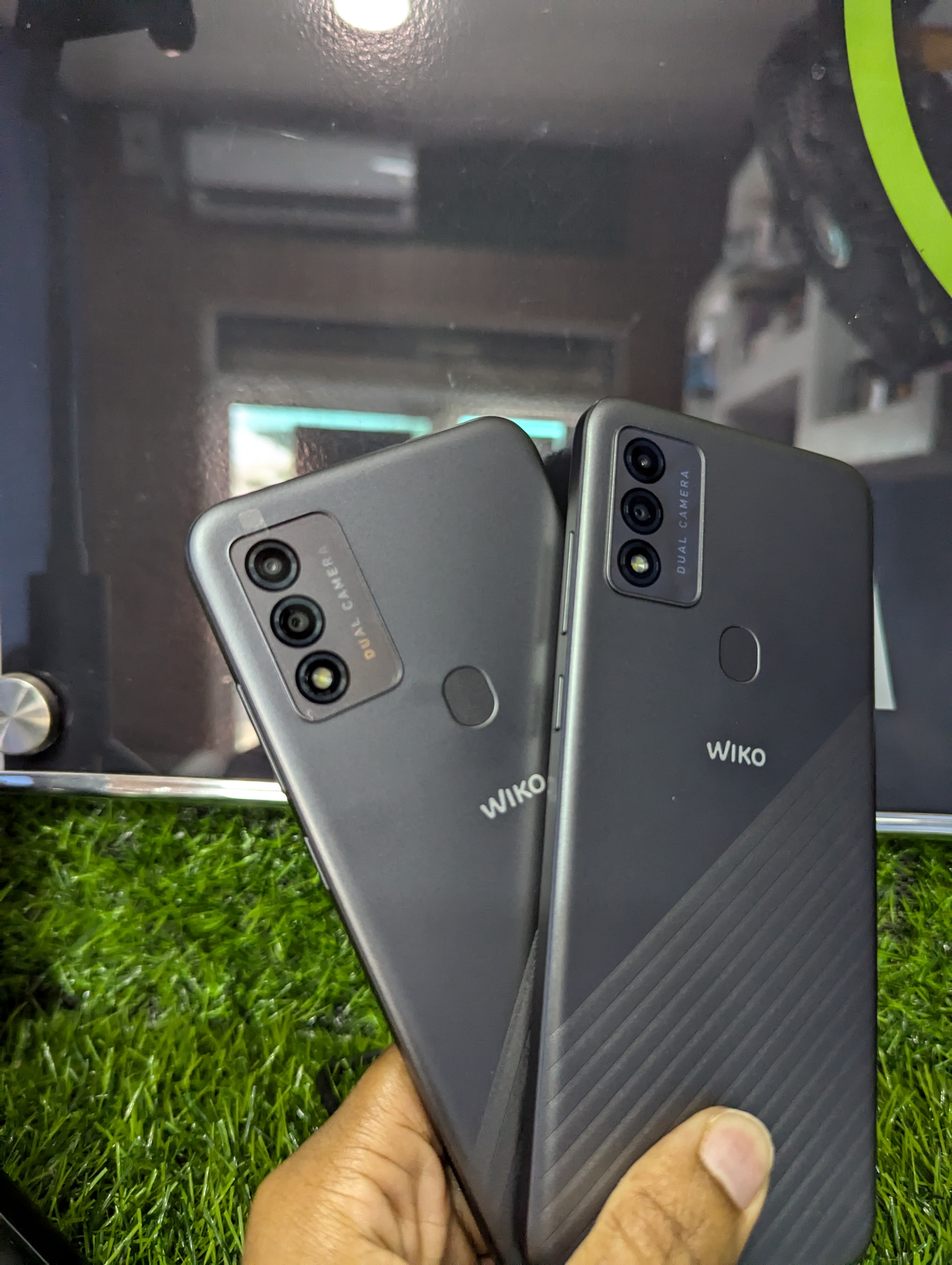 celulares y tabletas - celulares nuevos sin caja con su cargador (Wiko) 32gb 1