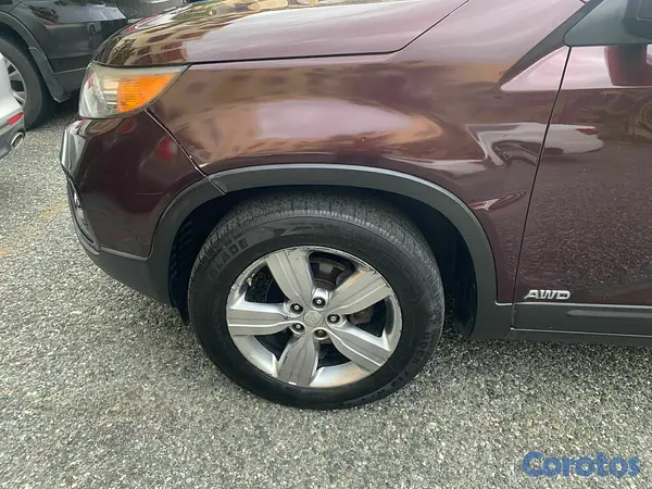 jeepetas y camionetas - Kia Sorento EX 2012 RD$ 500,000 1