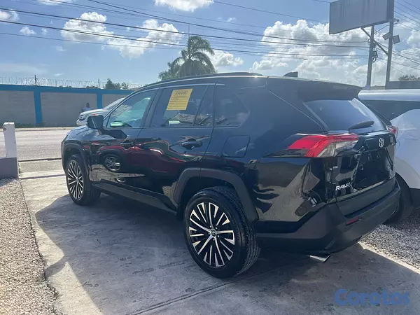 jeepetas y camionetas - TOYOTA RAV4 XLE 2021 2