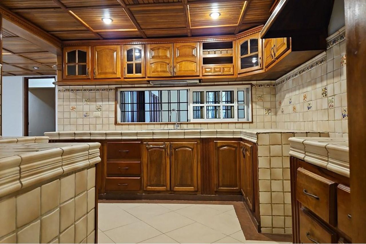 casas - Urbanización Fernandez, Santo Domingo D.N. Casa en 6