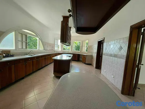 casas - Mansión De 3 Niveles En Zona Exclusiva De Los Ríos 8