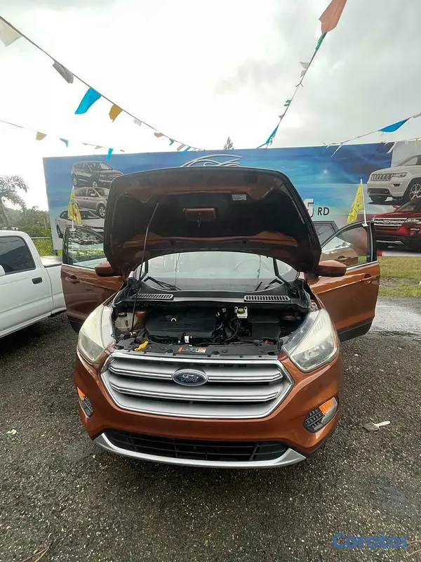 jeepetas y camionetas - FORD ESCAPE 2017, 1año De Garantía 1