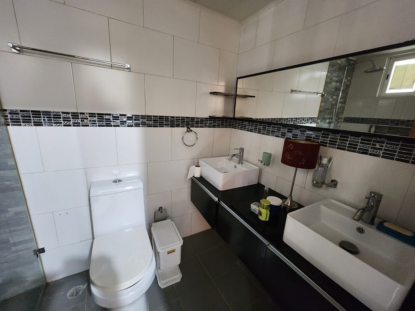 apartamentos - lquilo apartamento en Evaristo Morales U$S1,200

3hab
204mst
2 parqueos 4