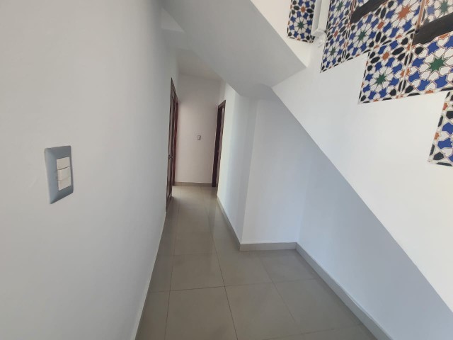 apartamentos - Alquilo Penthouse con línea blanca completa, vista al mar, 7mo Piso En Gazcue
 2