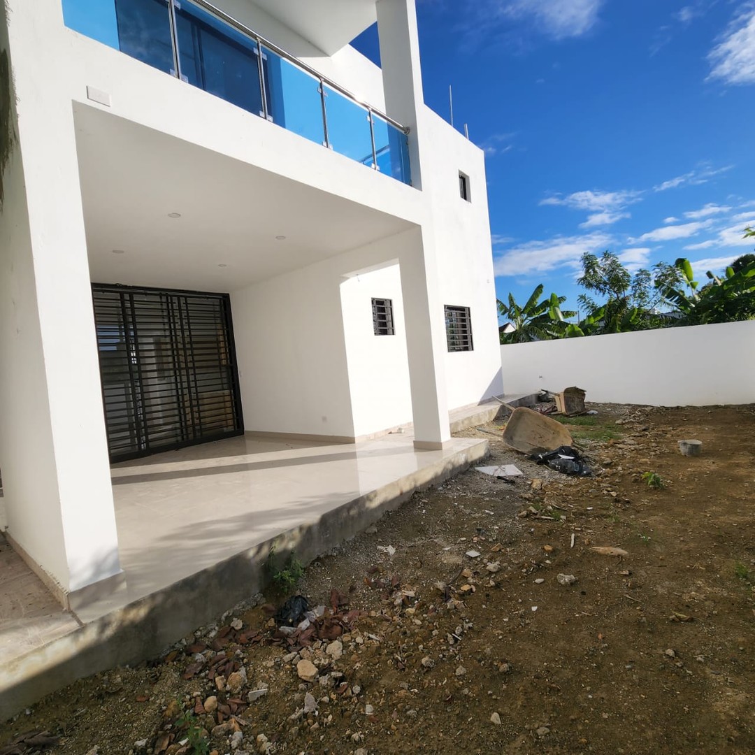 casas - Vendemos hermosa casa nueva, lista para entregar en la 27 de Febrero, Santiago. 0