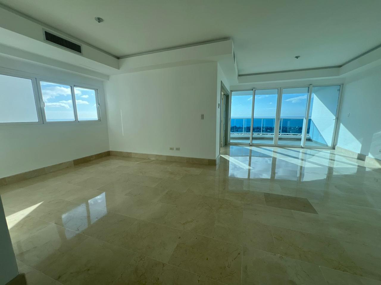 apartamentos - Alquiler en Ave Anacaona Piso Alto Familiar