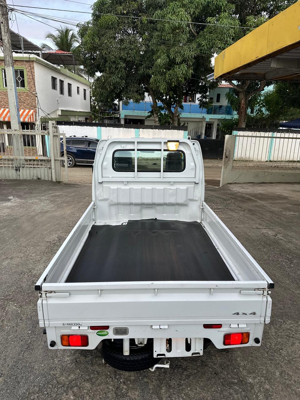 jeepetas y camionetas - camión mitsubishi 2018 1