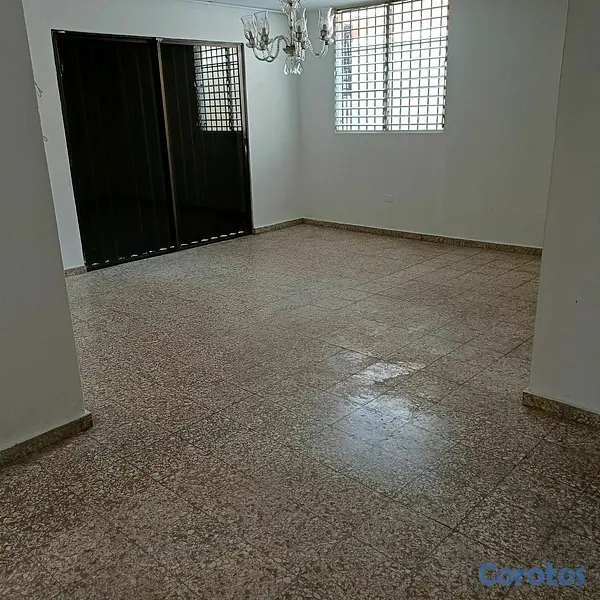 casas - Vendo Casa Amplia, Bonita y Cómoda.  6