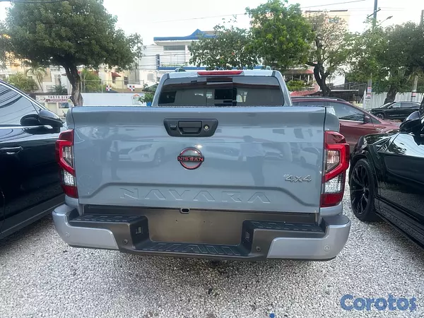 jeepetas y camionetas - Nissan Navara 4X PRO 2026  0KM. 5