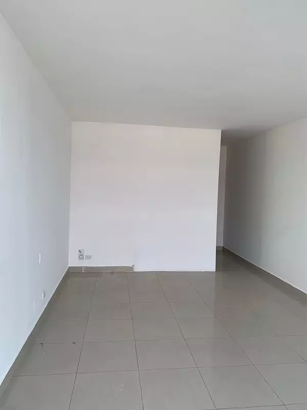 oficinas y locales comerciales - Local en evaristo segundo nivel 5