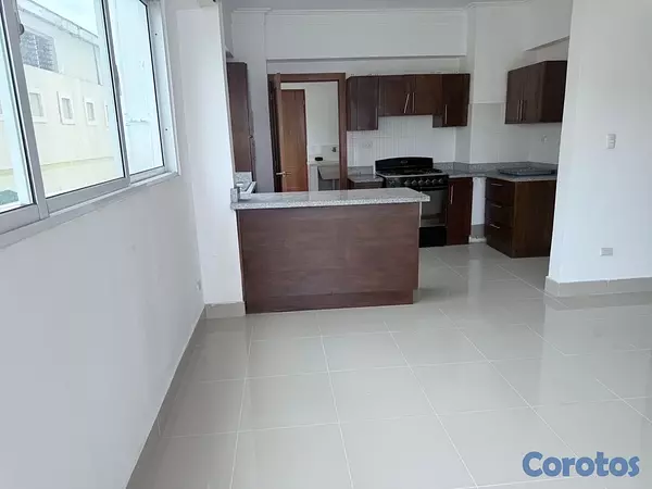 apartamentos - alquiló Evaristo Morales dos habitaciones con su baño dos parqueos balcón servic 3