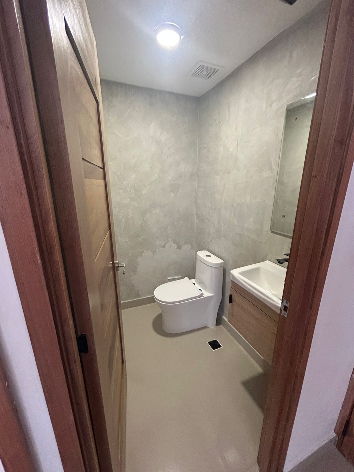 apartamentos - ALQUILO APART. A ESTRENAR EN ARROYO HONDO  1