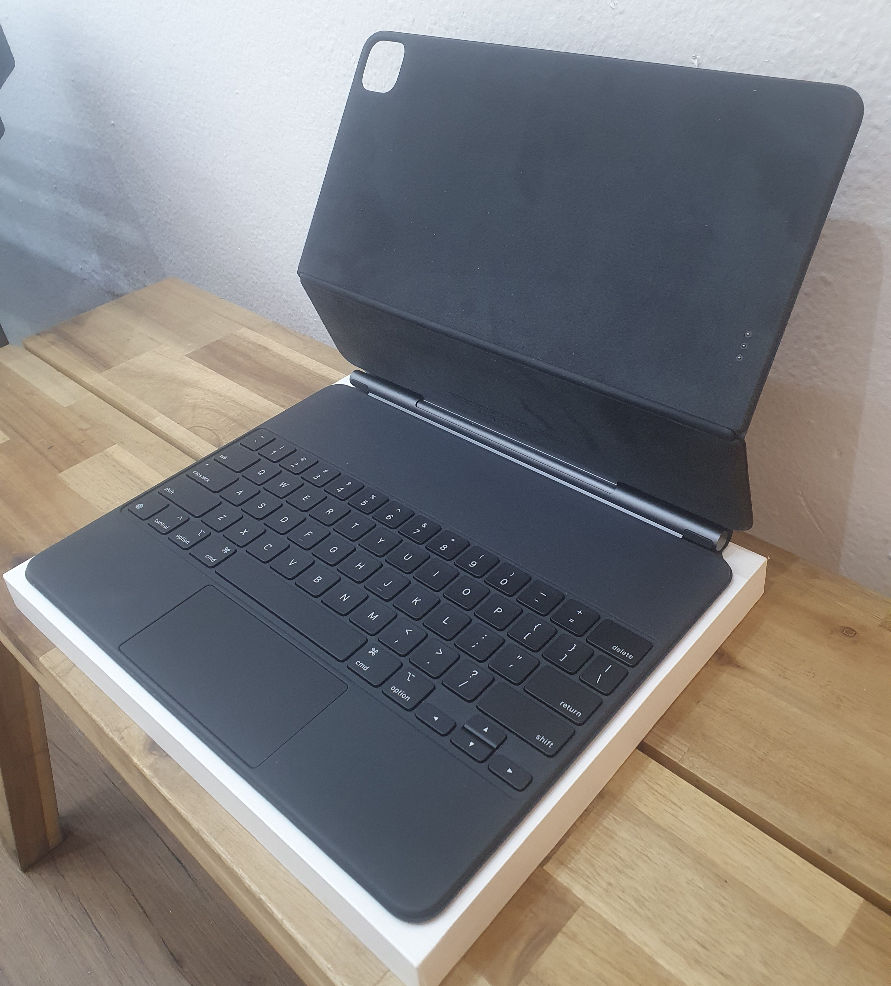 computadoras y laptops - Apple Magic Keyboard iPad Pro 12,9" (3ª Generación o posterior) negro, Nuevo.