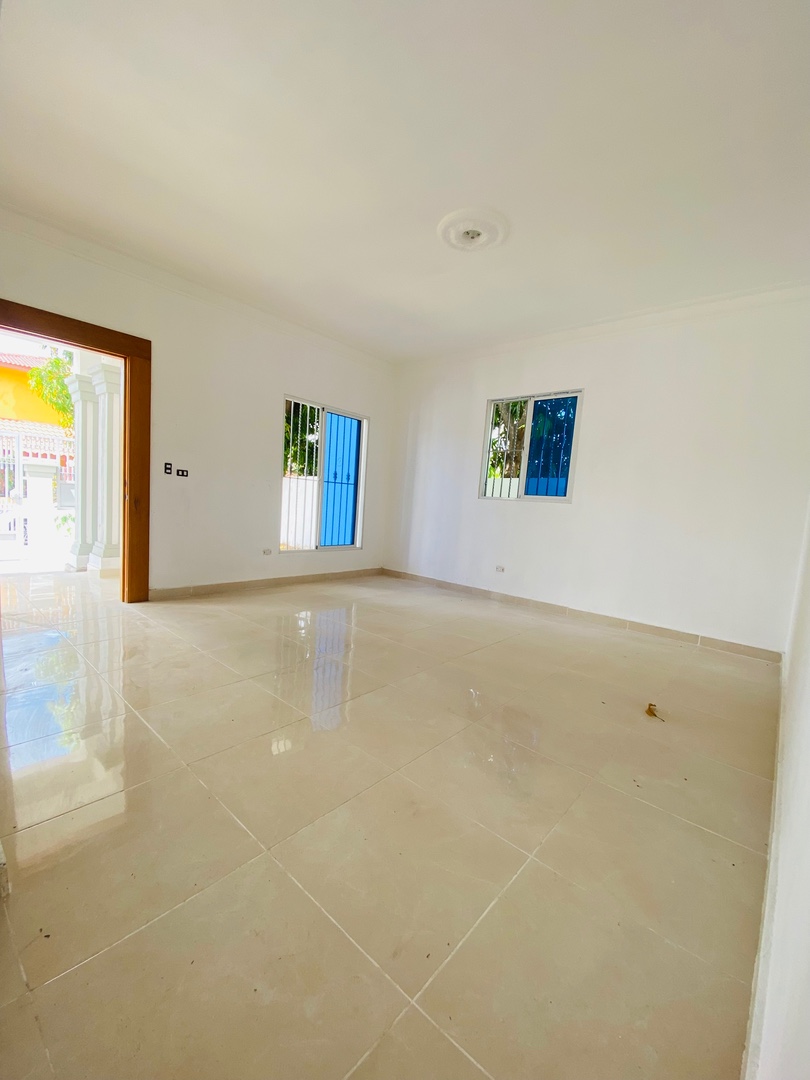 casas - CASA EN VENTA EN SANTIAGO DE LOS CABALLEROS PRÓXIMO ANTONIO OCHOA  4