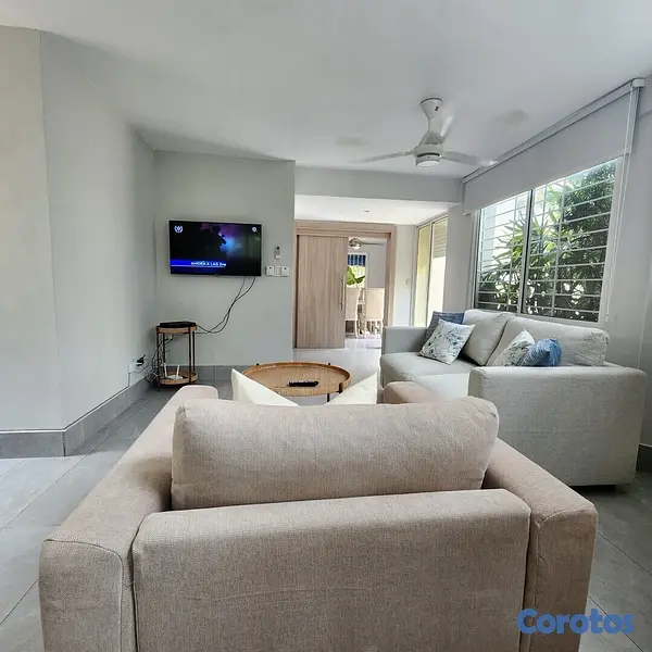 casas vacacionales y villas - Villa en Juan Dolio, de dos niveles  8