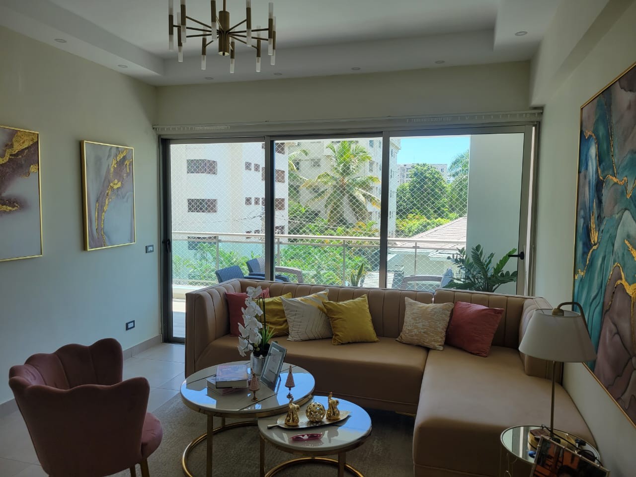 apartamentos - Alquiler de Apartamento 3 habitaciones y estudio amueblado en Esperilla 0