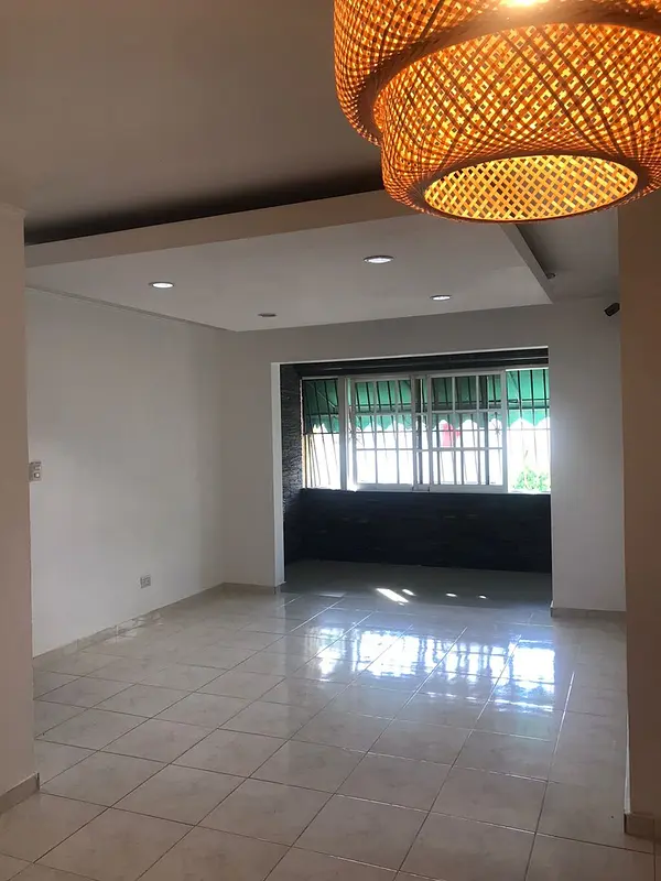 apartamentos - vendo apartamento en velas casa, av. independencia. cerca del bravo

115mts
3 H 1